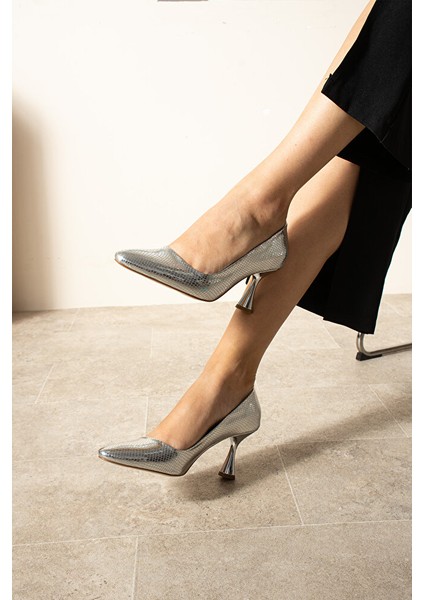 Gümüş Yılan Derisi Desenli Ince Topuklu Stiletto Şık Rahat Vegan Deri Kadın Topuklu Ayakkabı modelleri