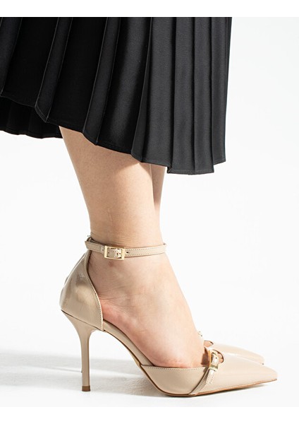 Bej Parlak Kırışık Vegan Deri Stiletto | 9 cm Ince Topuk | Sivri Burun | Şık Rahat Kadın Ayakkabı modelleri