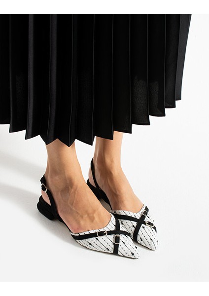 Şıklığın Simgesi Kadın Siyah Beyaz Desenli Sivri Burunlu Topuklu Babet Ayakkabı fırsatları