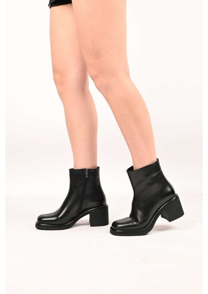 Bağcıksız Fermuarlı Termo Taban Hakiki Deri Topuklu Bot 336-1231 Kadın Bot
