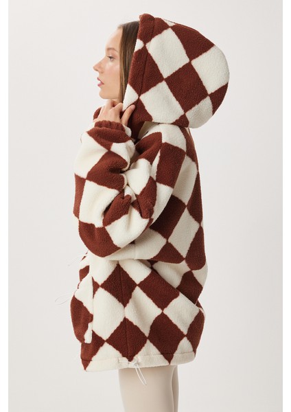 Kapüşonlu Desenli Oversize Peluş Mont LCI0064 Kahverengi Kemik fırsatları