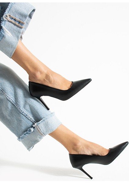 Siyah Vegan Deri Mat 9cm Topuklu Hafızalı Pedli Rahat Kalıp Sivri Burun Kadın Stiletto fiyatları