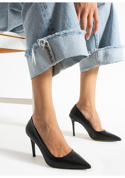 Siyah Vegan Deri Mat 9cm Topuklu Hafızalı Pedli Rahat Kalıp Sivri Burun Kadın Stiletto fırsatları
