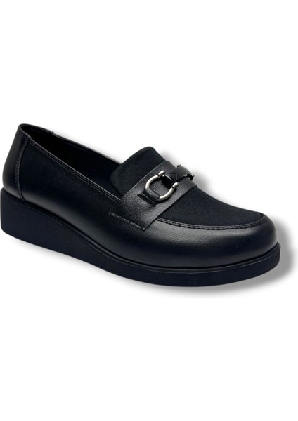 1421-26 Anatomik Cilt Deri Kısa Dolgu Topuklu Tokalı Kadın Ayakkabı