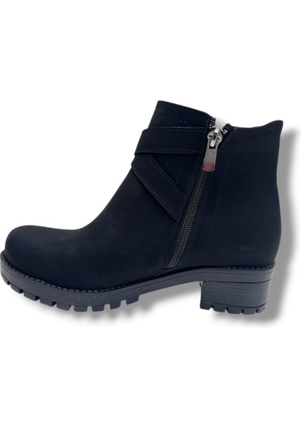 2160-26 Yağlı Deri Trend Fashion Fermuarlı Kadın Bot modelleri