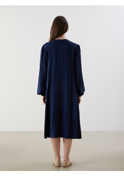 Yeni Sezon Kaçık Yaka Belmando Elbise fırsatları