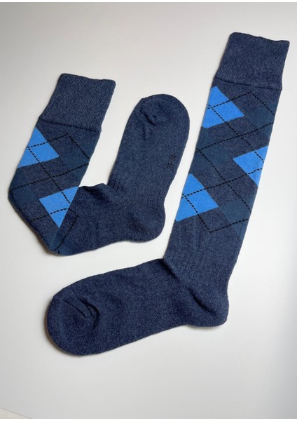 Havlu Tabanlı Ekoseli Dizaltı Çorap modelleri
