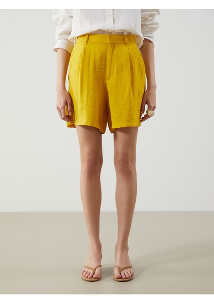 Yeni Sezon Standart Fit Kadın Şort fiyatları