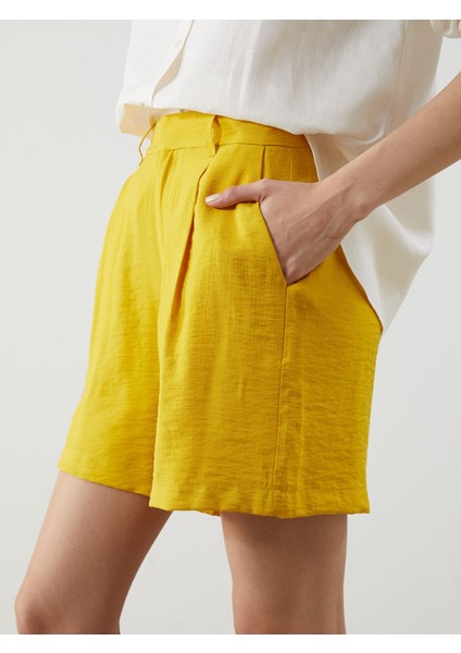 Yeni Sezon Standart Fit Kadın Şort modelleri