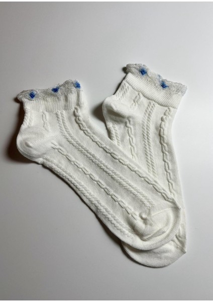 Örgü Kabartmalı Dantel Detaylı Pamuklu Kadın Çorabı indirimleri