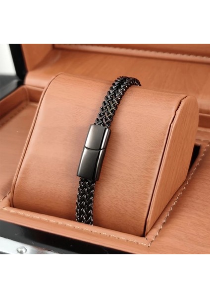 Çelik Bileklik Çift Taraflı Kullanılabilen Titanyum Model 1 cm Genişlik 20 cm Uzunluk Siyah Black fırsatları