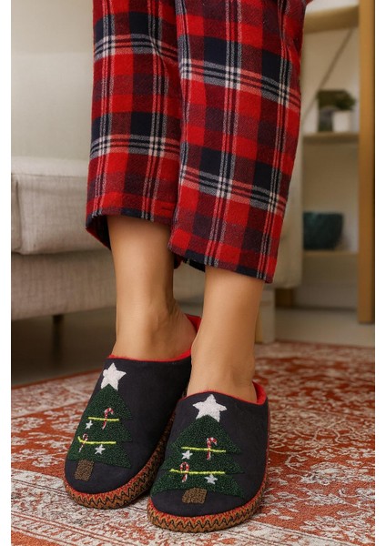 Kadın Yılbaşı Temalı Şerit Detaylı Ev Terliği modelleri