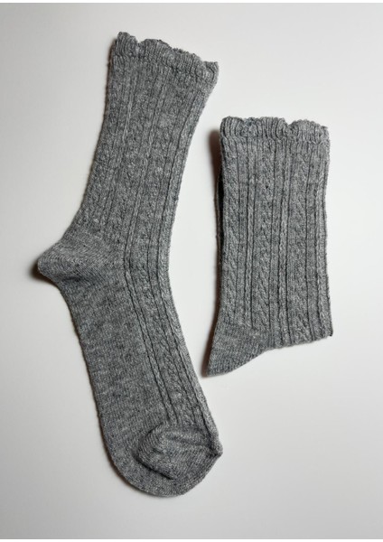 Örgü Desenli Yünlü Kadın Çorabı modelleri