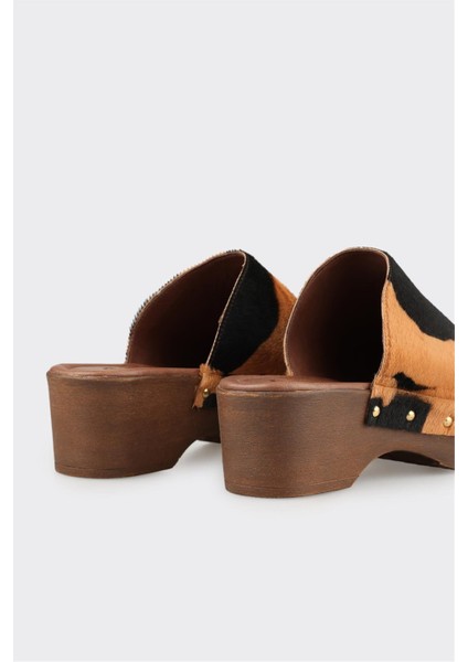 Bej Hayvan Desenli Deri Kadın Terlik fırsatları