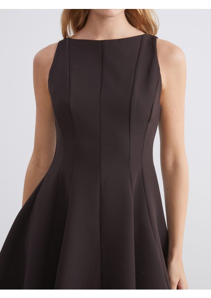 Yeni Sezon Kayık Yaka Belden Oturtmalı Mini Elbise modelleri