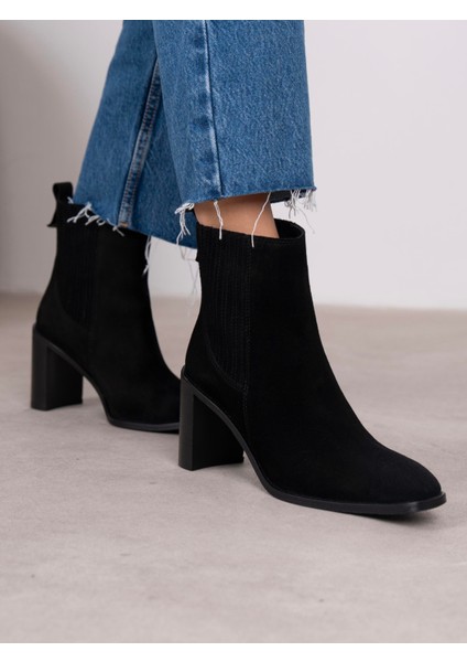 Lucia Siyah Süet Hakiki Deri Kadın Bot fiyatları