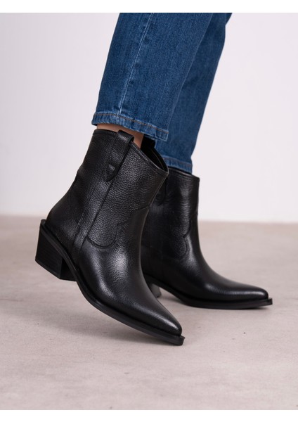 Medea Siyah Hakiki Deri Kadın Bot