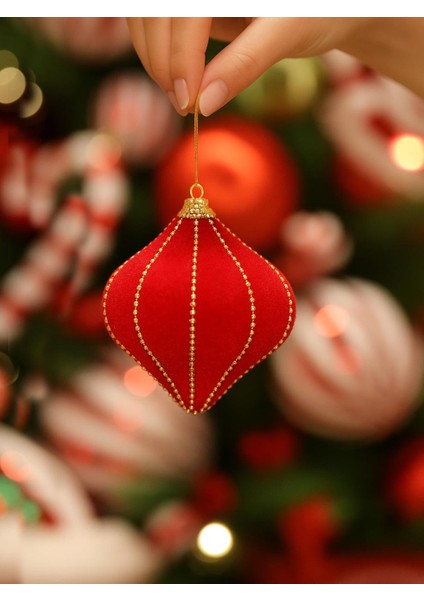 Kadife Yılbaşı Topu – Altın Boncuk Detaylı Damla Çam Ağacı Süsü Kırmızı 8 cm 3'lü