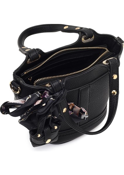 Kadın Siyah Uzun Askılı Mini Kol Çantası 25WBD2744FT