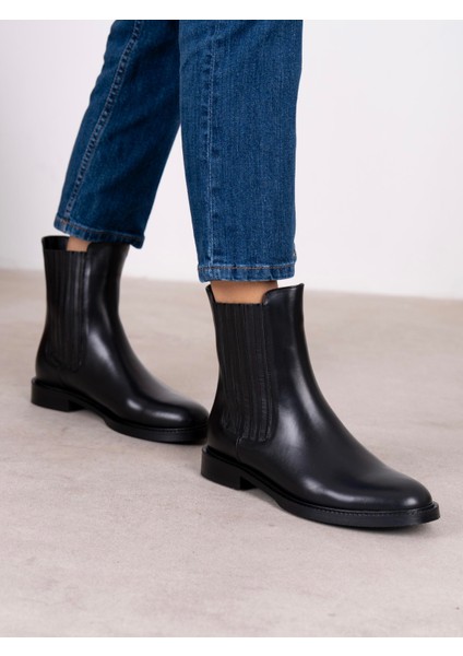 Nomi Siyah Hakiki Deri Kadın Bot modelleri