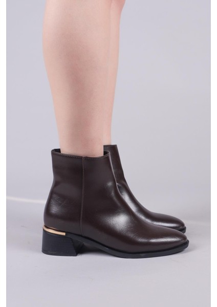 Benella Düz Alçak Topuklu Bot Kahverengi fırsatları