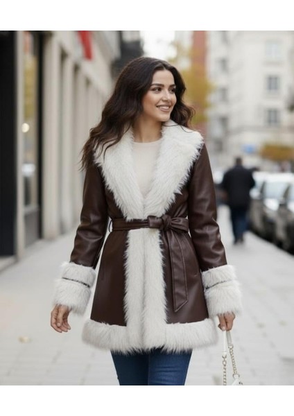 Kadın Tüylü Kemerli Içi Astarlı Deri Kahverengi Ceket