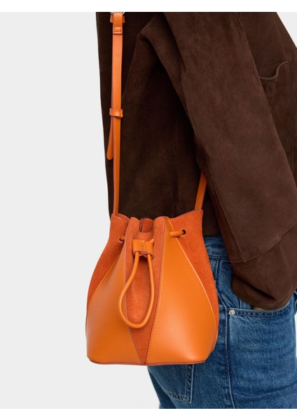 Deri Bucket Çanta fiyatları