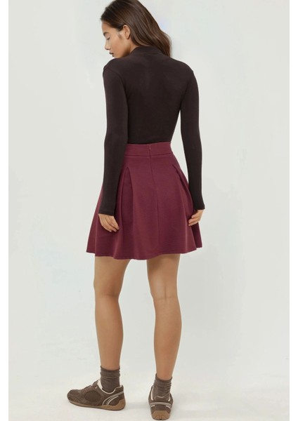 Kadın Fermuarlı Pileli Mini Etek Kiraz Kırmızısı modelleri