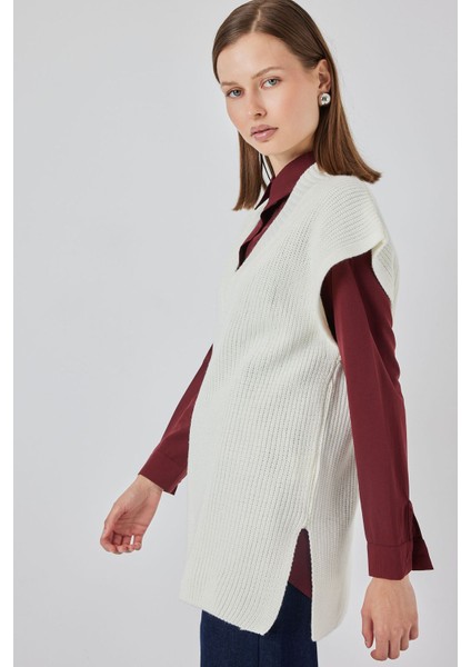 Kadın Bdart Ribanalı Dokulu Rahat Fit Triko Yelek Beyaz fiyatları