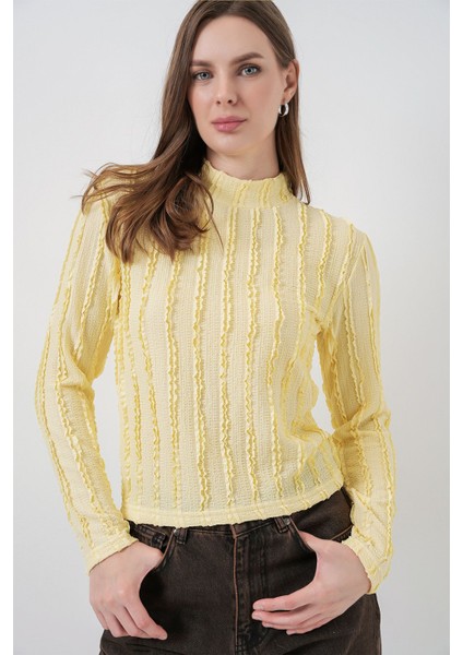 Kadın Bdart Dokulu Slim Fit Dik Yaka Bluz Kehribar Sarısı