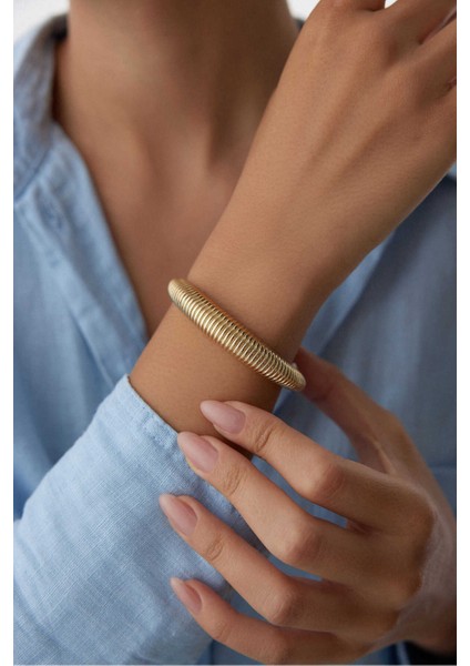 14 Ayar Altın Düz Sarmal Kelepçe