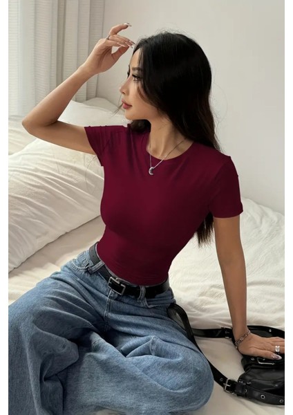 Bordo Bisiklet Yaka Basic Kadın Tişört