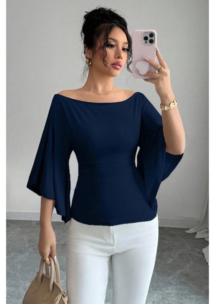 Kadın Beyaz Kayık Yaka Flare Kol Drapeli Fit Bluz