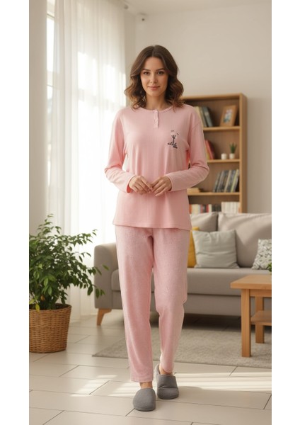 Çiçek Desenli Kadın Pijama Takımı Pembe