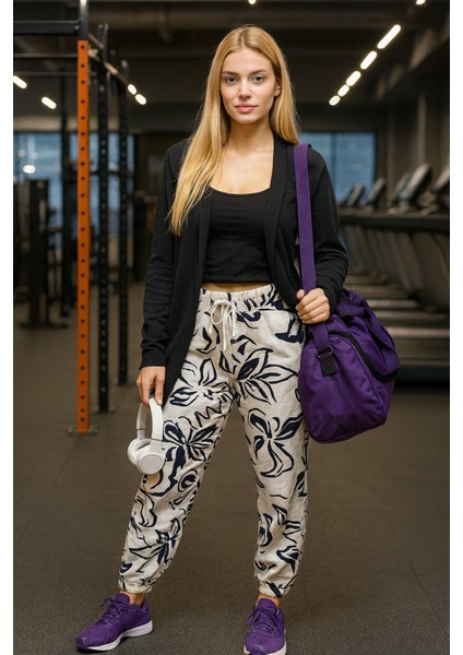 Beyaz Renk Siyah Desenli Kadın Alt Eşofman