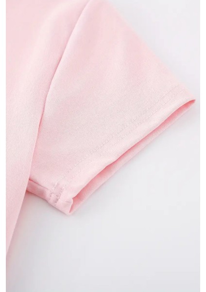 Pembe Bisiklet Yaka Basic Kadın Tişört