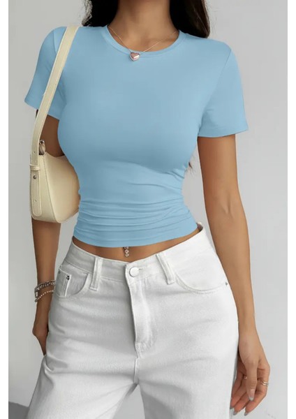 Açık Mavi Bisiklet Yaka Basic Kadın Tişört fiyatları