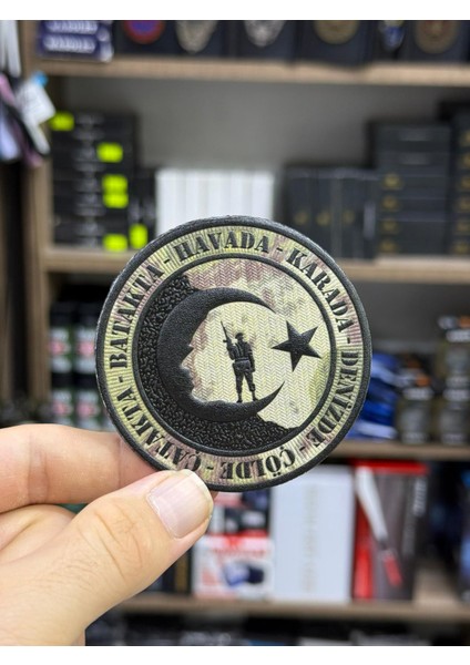 3D Cırtlı Taktik Arma – Atatürk Silüetli & Türk Askerli Ay Yıldız Patch Arma (Peç) | Kamuflaj Desen – Velcro Arka Yüzey modelleri