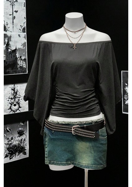 Kadın Beyaz Kayık Yaka Flare Kol Drapeli Fit Bluz