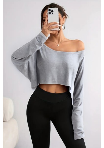 Siyah - Gri 2li Kadın Düşük Omuz Kayık Yaka Oversize Uzun Kollu Crop T-Shirt fiyatları