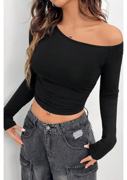 Kadın Asimetrik Yaka Uzun Kollu Crop T-Shirt Siyah fiyatları