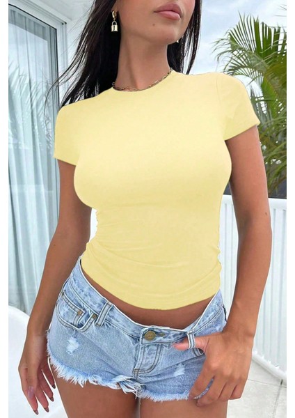 Açık Sarı Bisiklet Yaka Basic Kadın Tişört fiyatları