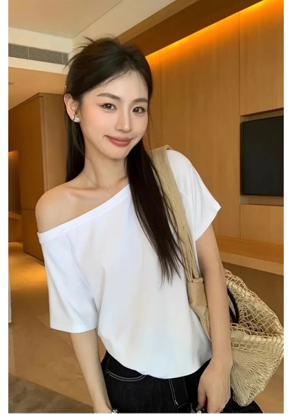 Beyaz 5li Paket Kadın Düşük Omuz Kayık Yaka Oversize T-Shirt fiyatları