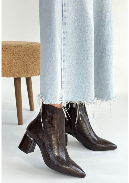 Meça Kahverengi Cilt Topuklu Bot - Lisinya fiyatları