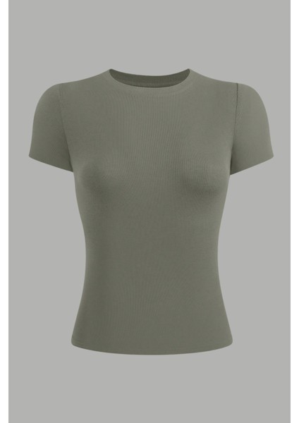 Haki Bisiklet Yaka Basic Kadın Tişört fiyatları