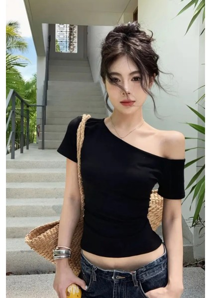 Siyah Kadın Düşük Omuz Kayık Yaka Dar/slim Likralı T-Shirt