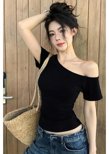 Siyah Kadın Düşük Omuz Kayık Yaka Dar/slim Likralı T-Shirt modelleri