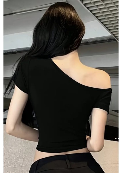 Siyah Kadın Düşük Omuz Kayık Yaka Dar/slim Likralı T-Shirt indirimleri