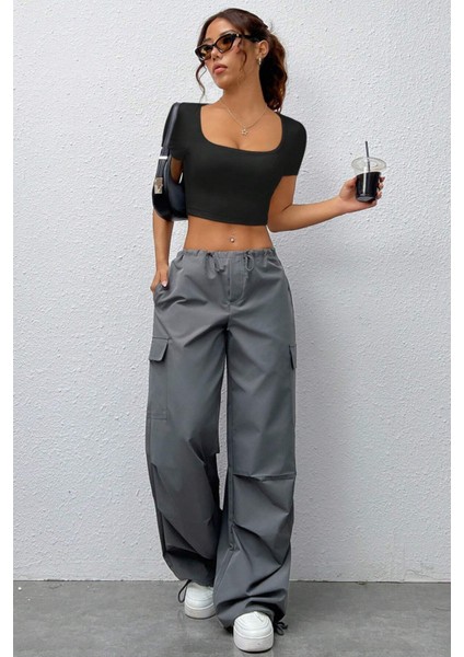 Kadın Kare Yaka Kısa Kollu Yazlık Basic Crop Tişört indirimleri