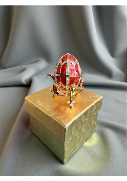 Faberge Tarzı Dekoratif Yumurta Mücevher Kutusu, Kırmızı Mineli, Kristal Taşlı, Altın Kaplama Stand, Hediye Kutulu modelleri